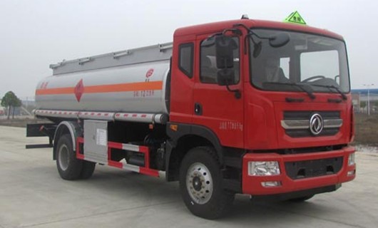 12噸東風(fēng)多利卡D9單橋油罐車(chē)圖片 12噸東風(fēng)多利卡D9單橋油罐車(chē)圖片